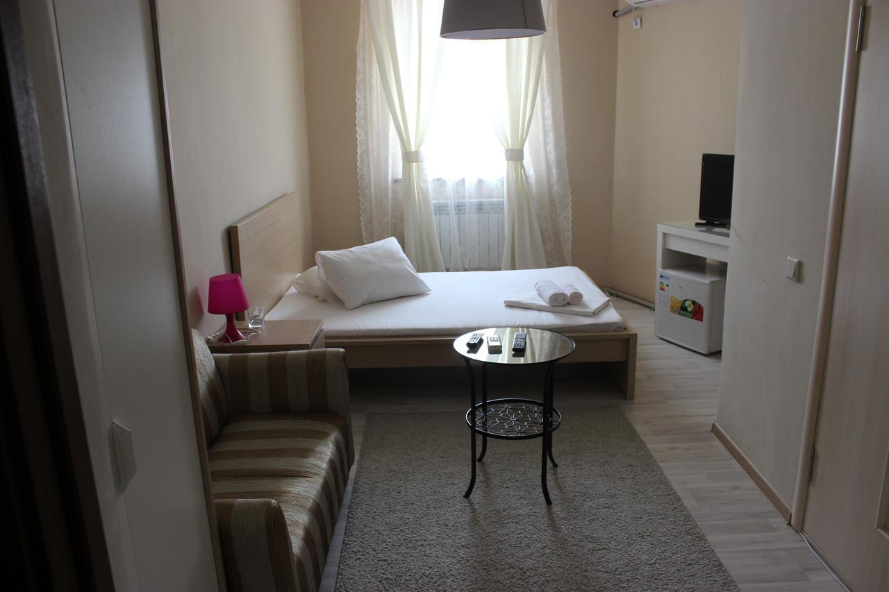 Hotel Jasmine Atyraū Екстериор снимка
